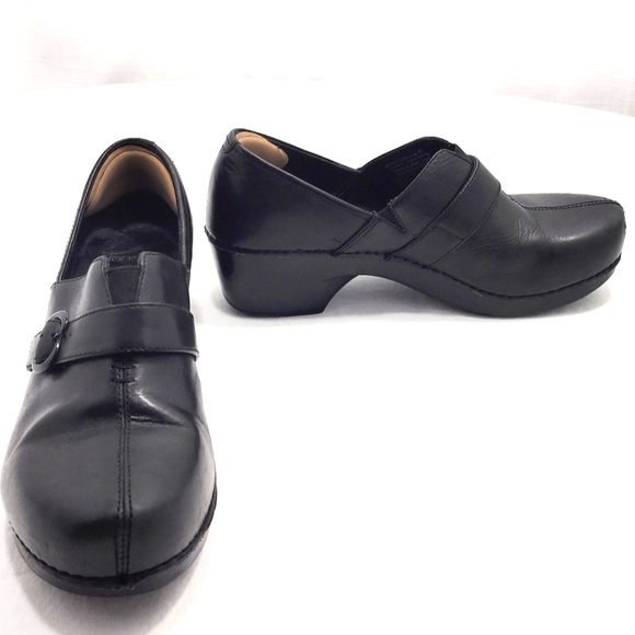 Dansko Tamara Black Leather Slip-On Clogs With Adjustable Strap - Picture 11 of 16